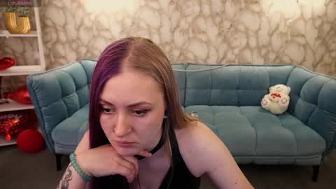 Snapshot of dramaquenn chatting on February 24, 6:55 am Lina online show from February 24, 6:55 am