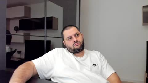 Snapshot of draven_a chatting on January 9, 4:52 am Draven A online show from January 9, 4:52 am