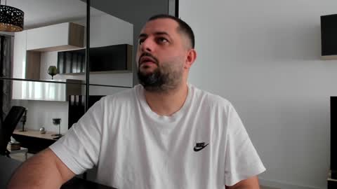 Snapshot of draven_a chatting on January 14, 10:27 am Draven A online show from January 14, 10:27 am