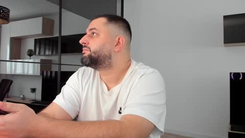 Snapshot of draven_a chatting on January 21, 10:08 am Draven A online show from January 21, 10:08 am