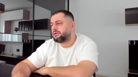 Snapshot of draven_a chatting on January 22, 11:23 am Draven A online show from January 22, 11:23 am