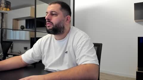 Snapshot of draven_a chatting on January 30, 6:13 am Draven A online show from January 30, 6:13 am