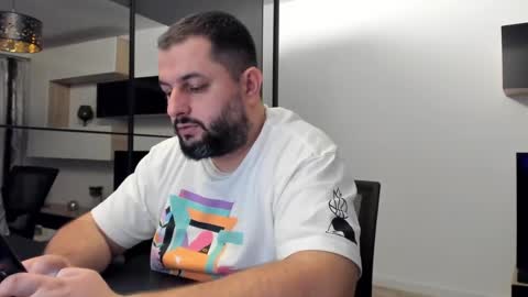 Snapshot of draven_a chatting on February 1, 4:44 pm Draven A online show from February 1, 4:44 pm