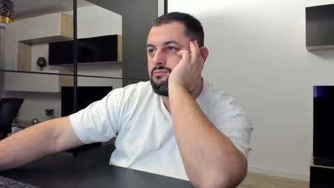 Snapshot of draven_a chatting on February 1, 7:44 pm Draven A online show from February 1, 7:44 pm