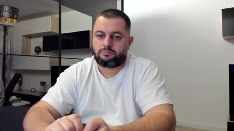 Snapshot of draven_a chatting on February 6, 6:46 pm Draven A online show from February 6, 6:46 pm