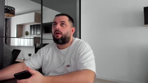 Snapshot of draven_a chatting on February 13, 8:59 am Draven A online show from February 13, 8:59 am