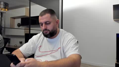 Snapshot of draven_a chatting on February 18, 9:09 pm Draven A online show from February 18, 9:09 pm