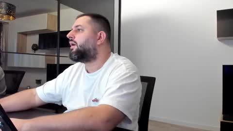 Snapshot of draven_a chatting on February 26, 3:52 pm Draven A online show from February 26, 3:52 pm