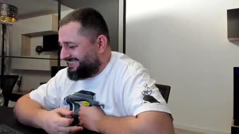 Snapshot of draven_a chatting on March 2, 9:43 pm Draven A online show from March 2, 9:43 pm