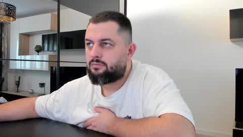 Snapshot of draven_a chatting on March 9, 2:43 pm Draven A online show from March 9, 2:43 pm