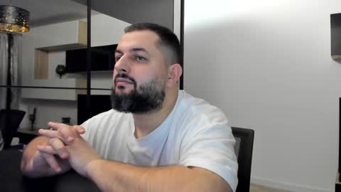 Snapshot of draven_a chatting on March 11, 1:05 am Draven A online show from March 11, 1:05 am