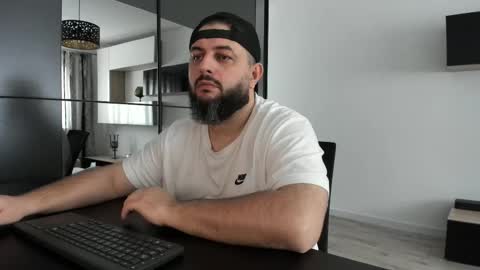 Snapshot of dravenpeak chatting on October 26, 10:32 am DravenPeak online show from October 26, 10:32 am