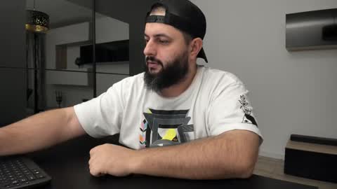 DravenPeak online show from December 3, 11:47 pm