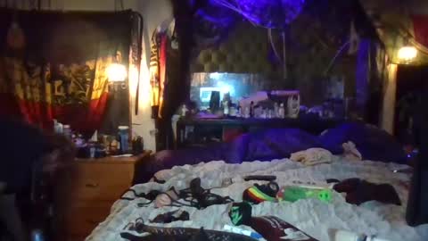 Snapshot of dreadedchefloxxx chatting on February 9, 3:32 am DreadedChefLoXXX online show from February 9, 3:32 am