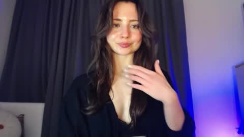 Nicole online show from March 5, 6:23 pm