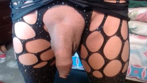 Snapshot of dream_real chatting on September 23, 10:51 am dreamreal online show from September 23, 10:51 am