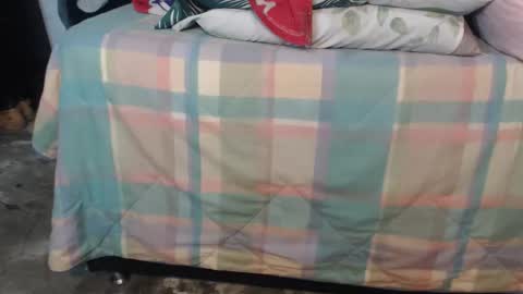 Snapshot of dream_real chatting on October 18, 11:33 am dreamreal online show from October 18, 11:33 am