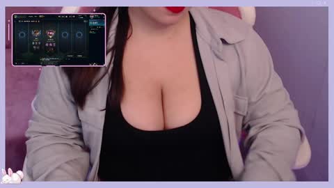 Snapshot of dream_swan chatting on January 25, 9:15 am Chris online show from January 25, 9:15 am