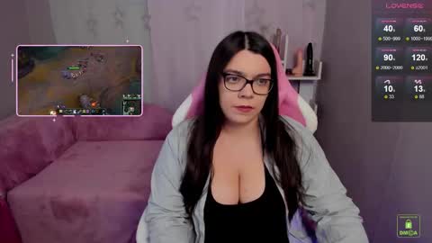 Snapshot of dream_swan chatting on February 27, 5:26 pm Chris online show from February 27, 5:26 pm