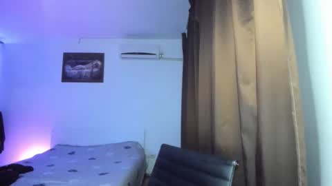 Snapshot of dreamboy240 chatting on February 15, 5:20 pm Johnny online show from February 15, 5:20 pm