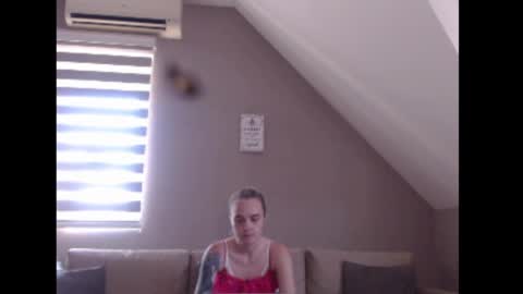 Snapshot of dreamcatcherfantasy chatting on June 29, 7:25 am A girl online show from June 29, 7:25 am