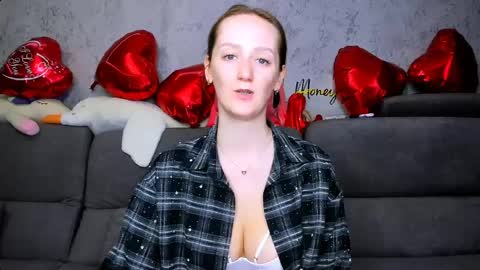 dreamesoul online show from April 2, 11:30 am