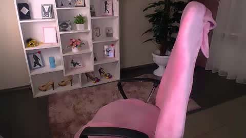 DreamFate online show from December 15, 5:10 pm