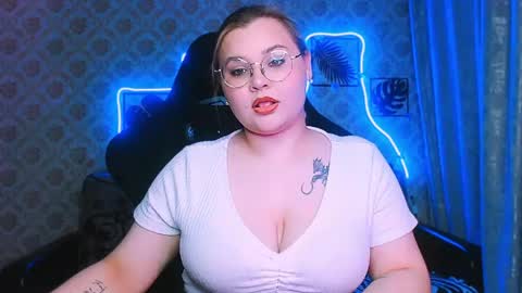 dreamforyoue2 online show from May 16, 5:34 pm