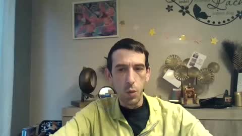 Snapshot of dreamguy38 chatting on January 14, 7:48 am dreamguy38 online show from January 14, 7:48 am