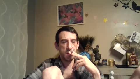 Snapshot of dreamguy38 chatting on January 28, 4:50 am dreamguy38 online show from January 28, 4:50 am