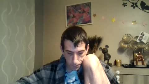 Snapshot of dreamguy38 chatting on February 11, 4:55 am dreamguy38 online show from February 11, 4:55 am