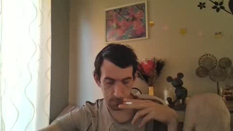 Snapshot of dreamguy38 chatting on February 26, 7:31 am dreamguy38 online show from February 26, 7:31 am