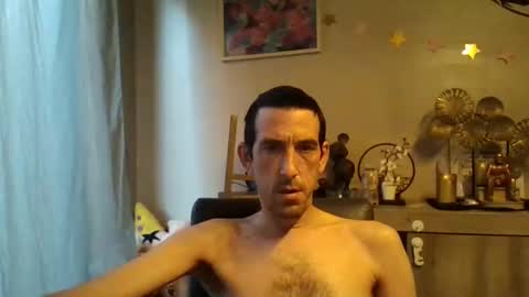 Snapshot of dreamguy38 chatting on October 24, 8:00 am dreamguy38 online show from October 24, 8:00 am