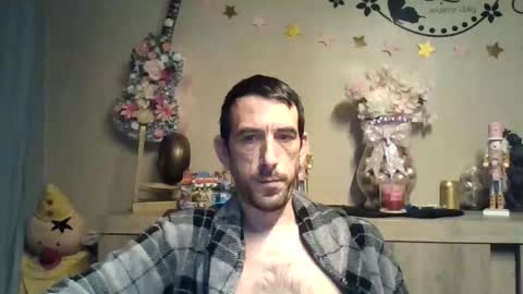dreamguy38 online show from November 12, 5:08 am