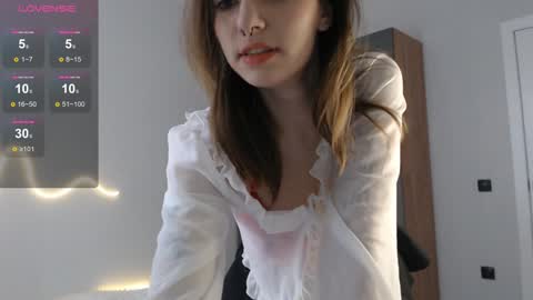 Snapshot of dreamhale chatting on February 7, 11:45 am Hello im Eva online show from February 7, 11:45 am