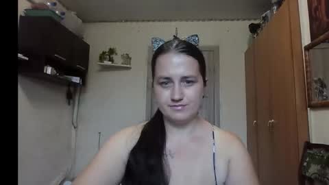 dreamiebelle online show from September 18, 8:16 am