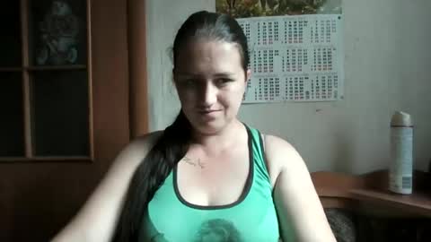 Snapshot of dreamiebelle chatting on June 15, 10:06 am dreamiebelle online show from June 15, 10:06 am