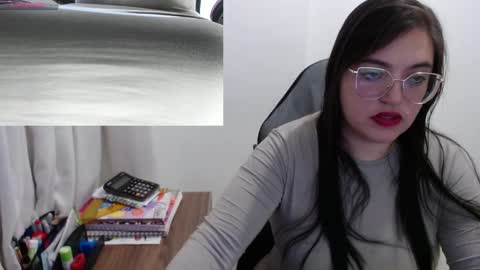 Snapshot of dreams__angel chatting on December 24, 2:43 am Catalina online show from December 24, 2:43 am