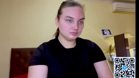 Mila online show from March 31, 2:06 pm