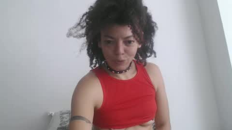 DreamyLatina online show from May 18, 1:17 pm