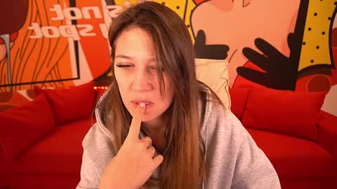 Lina online show from January 2, 7:44 am