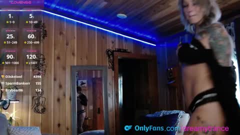 Snapshot of dreamytrance chatting on September 30, 6:02 pm DreamyTrance online show from September 30, 6:02 pm