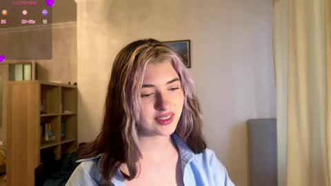 Dia online show from April 28, 2:44 pm