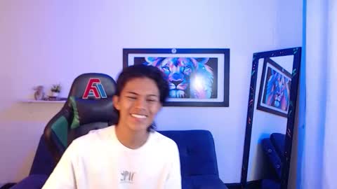 Snapshot of dreyk20 chatting on October 22, 1:33 pm Dreyk online show from October 22, 1:33 pm