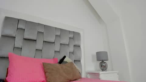 drinklau18 online show from December 1, 7:41 pm