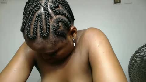 Snapshot of drippussy30 chatting on February 9, 10:32 pm drippussy30 online show from February 9, 10:32 pm