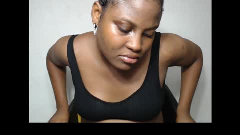 Snapshot of drippussy30 chatting on February 15, 12:04 am drippussy30 online show from February 15, 12:04 am