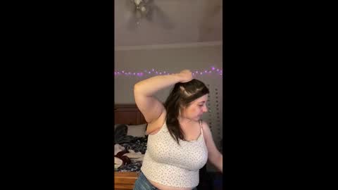 Snapshot of drippykitty888 chatting on January 13, 2:28 am Drippy kitty online show from January 13, 2:28 am