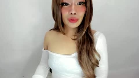 Snapshot of dripqueenxoxo chatting on October 7, 2:09 am miss. Erika online show from October 7, 2:09 am