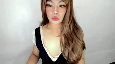 Snapshot of dripqueenxoxo chatting on November 2, 6:49 am miss. Erika online show from November 2, 6:49 am